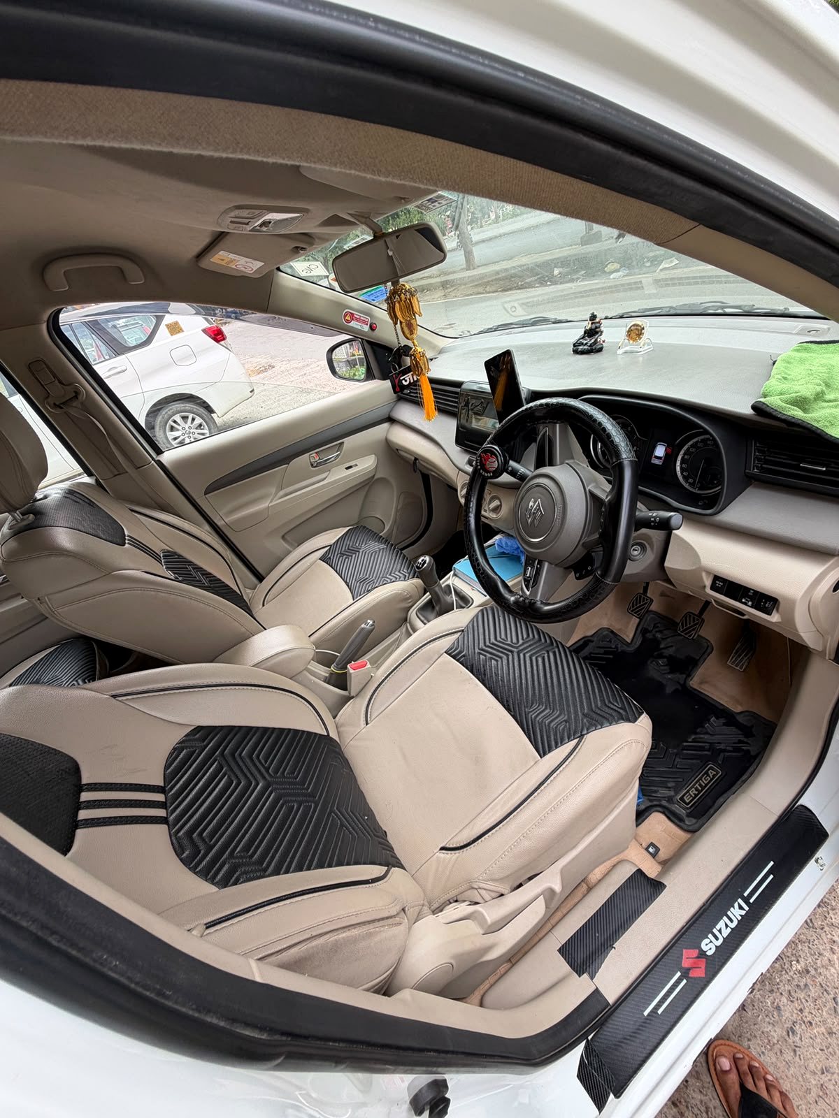 Ertiga front seating